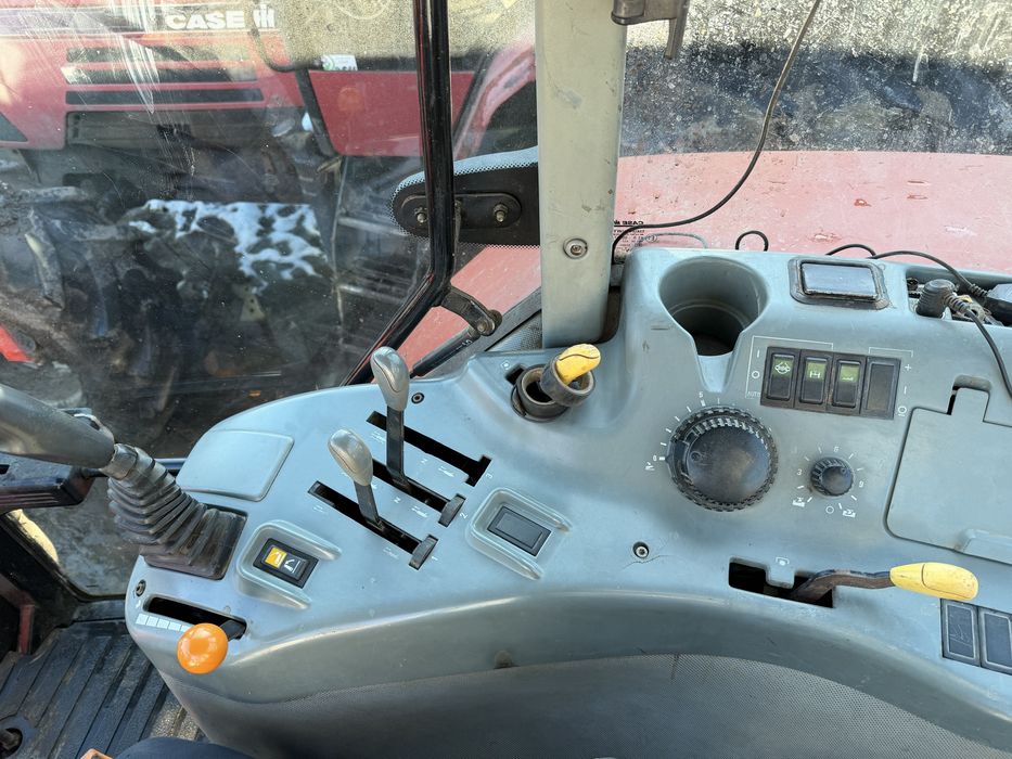 Vand Case MX 100c 100cp +mig Kunh 1800kg +met Kuhn 18 hidraulic 21000E