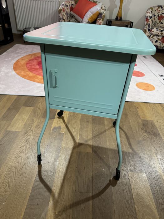 Vand Noptiere de metal IKEA