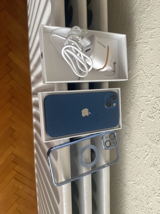 iPhone 13 128GB син