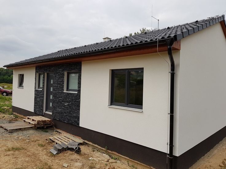 Vand case moderne 8 x 9.5m - din panouri sandwich