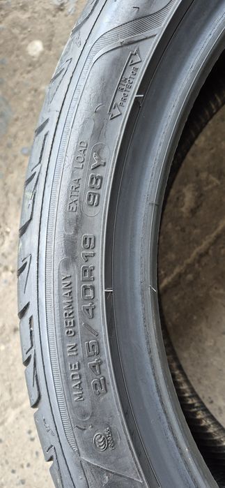 4 anvelope vara RFT Goodyear,fata 245/40/19,spate 275/35/19.Pret/buc.