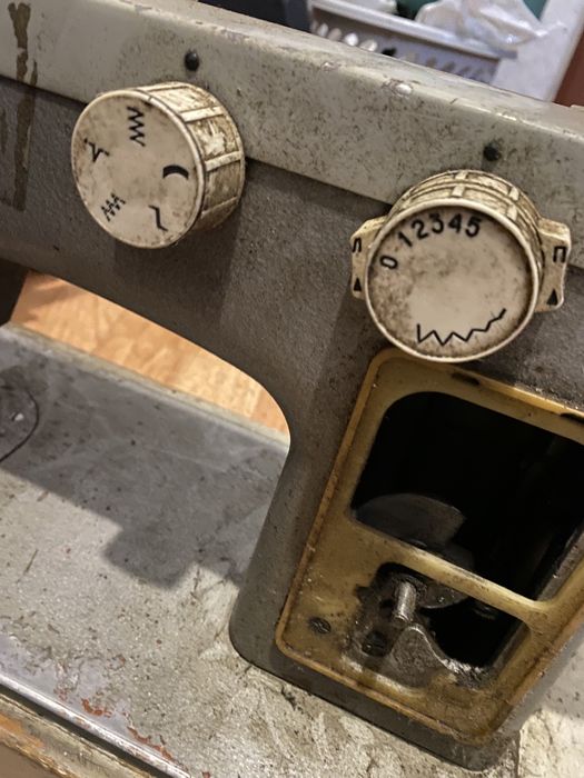 Продам совецкие швейные машинки