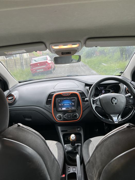 Dezmembrez / Dezmembrari Renault Captur