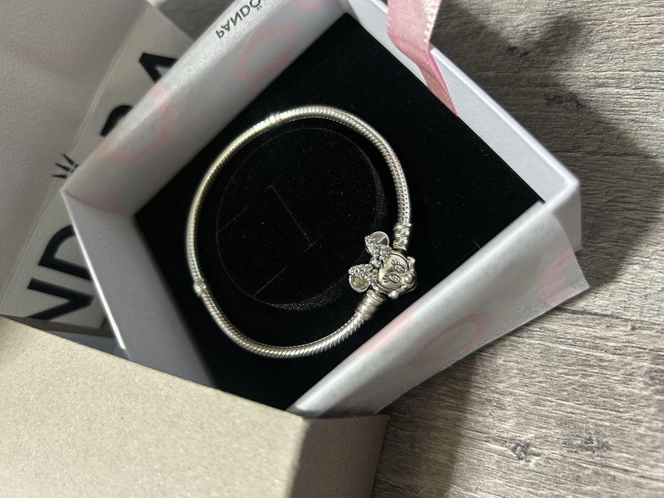 Гривна Pandora