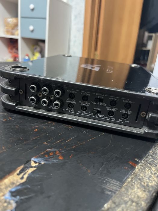 Сабвуфер и усилитель для колонок