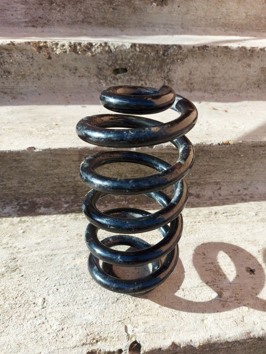 Задна пружина за Ауди А6 Ц6 4Ф S-LINE