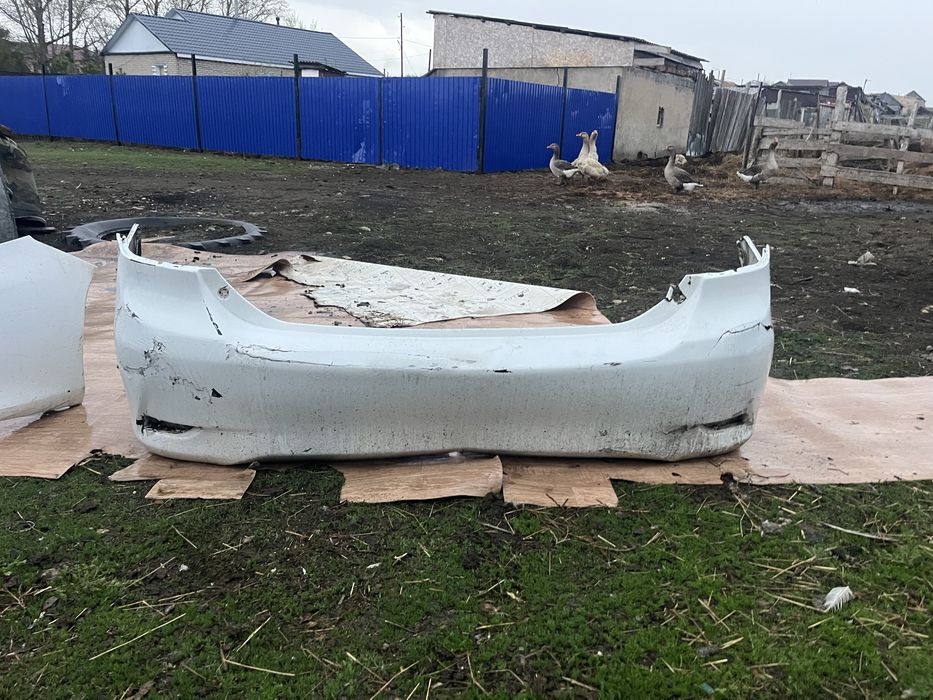 Бампера от toyota corolla e150 рестайлинг