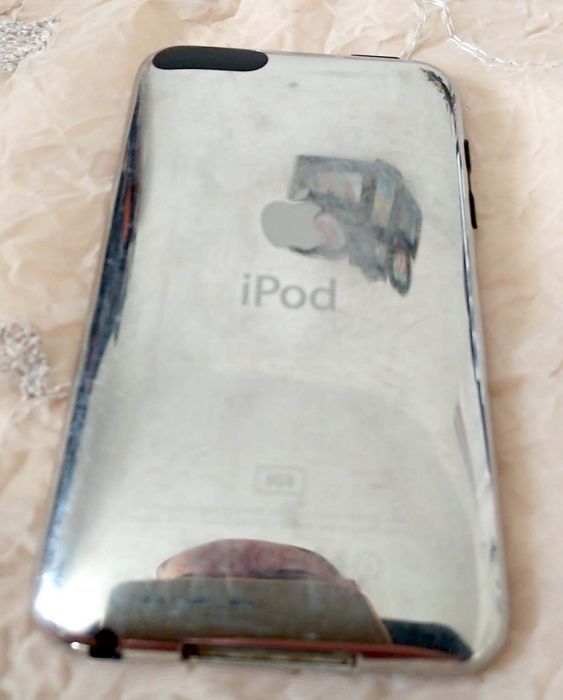 Apple iPod Touch 8Gb iPod Nano 3rd generation 8Gb A1236