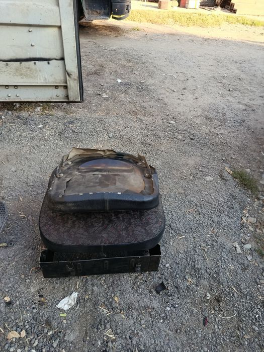 Продам пассажирское сиденье с ящиком на КамАЗ.