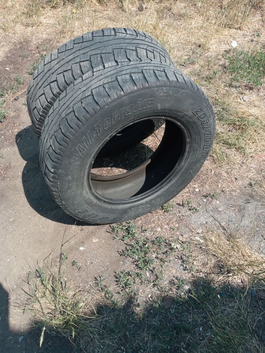 Шины 205/70/R15 продам