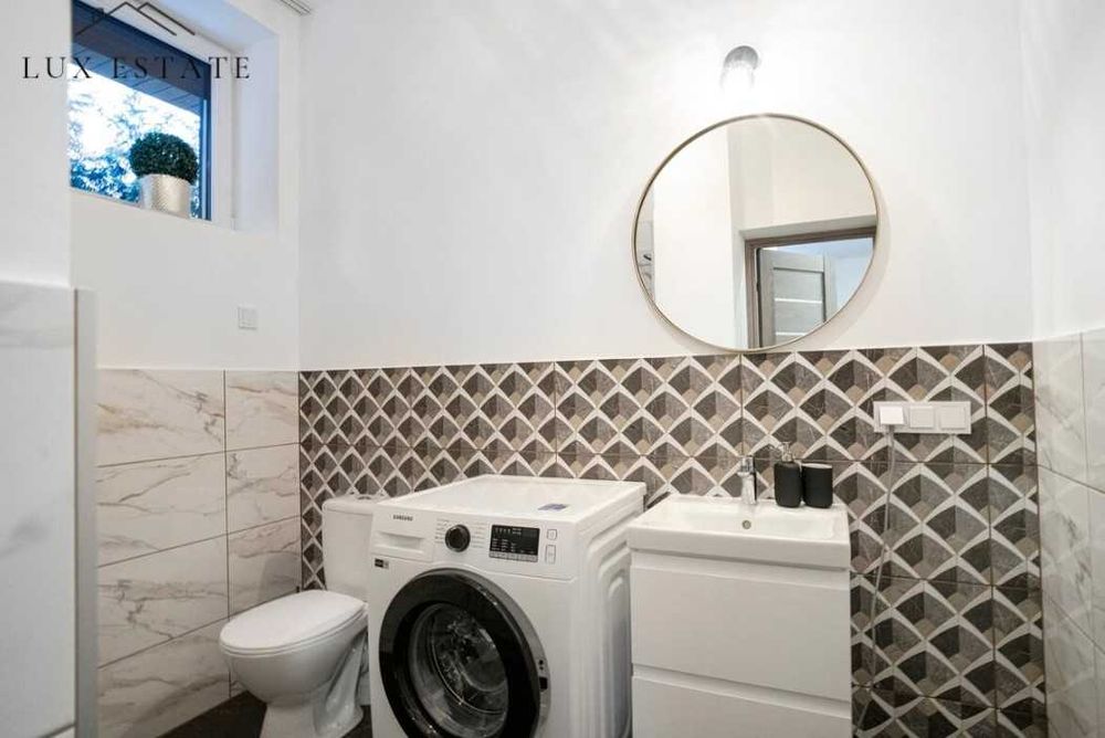 Продава се Двустаен апартамент в София, Изток - 65 кв.м за 1613 €/кв.м - Снимка #1