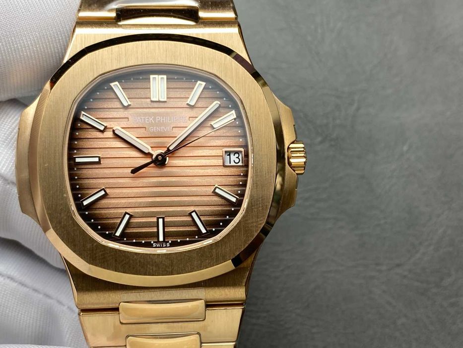 Автоматичен мъжки часовник Patek Philippe Nautilus Ref. 5711/1R-001