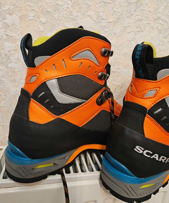 Bocanci de trekking Scarpa