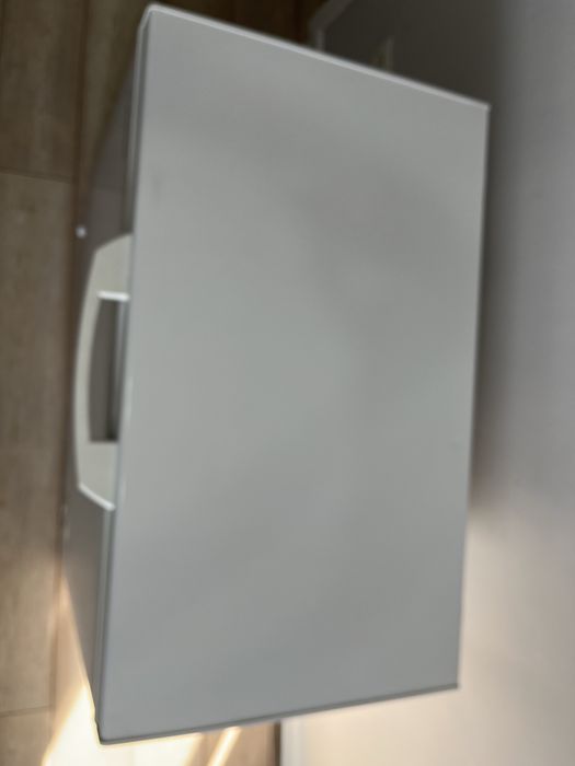 Продам морозильный ларь Hansa FS200.4