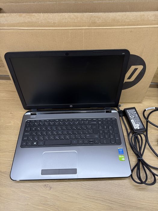 ЛАПТОП HP 250 G3, i3-4005U, 4 GB 1600 MHz, 1 TB + 240 SSD