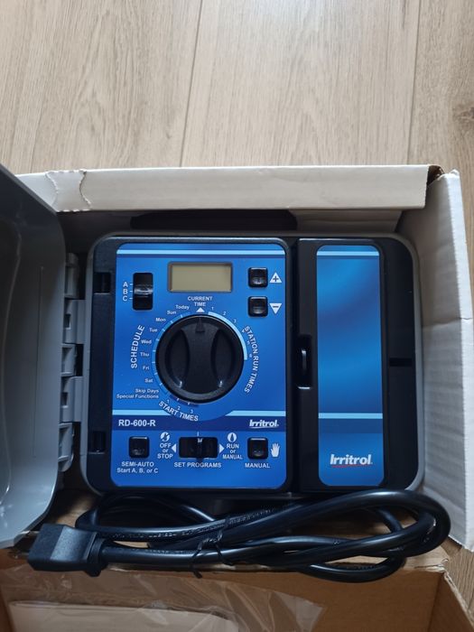 Чисто нов програматор за поливни системи Irritrol Rain Dial-R (Модел: RD-600-R)