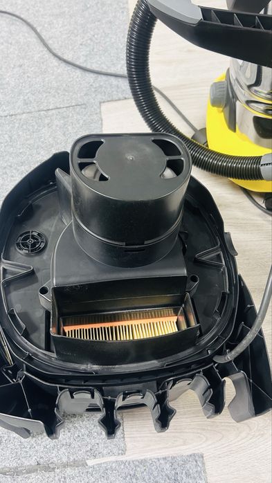 Aspirator Karcher WD6