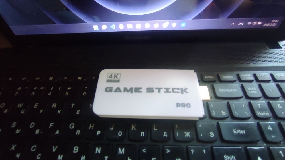 Приставка с ретро играми 1000+ игр