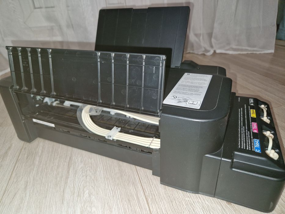 Продам цветной принтер EPSON L120