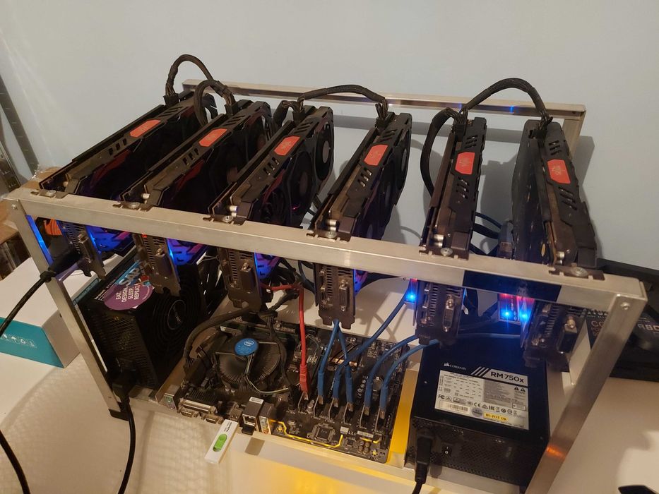 Две копачки за крипто