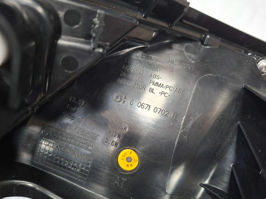 3J0945096 Нов Десен стоп Passat B9 Пасат Б9 Европа