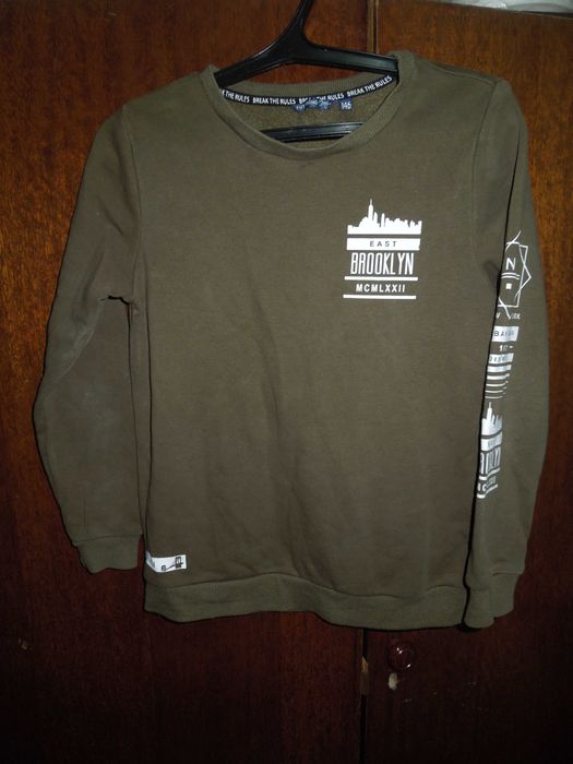 толстовки и бомберы