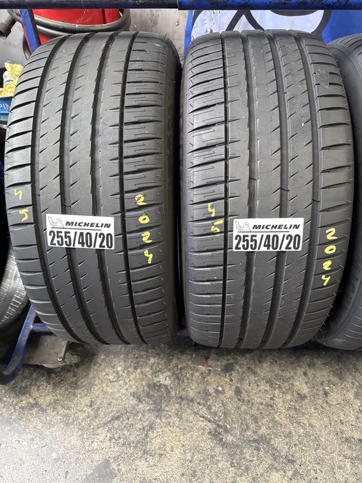 255/40/20 Michelin