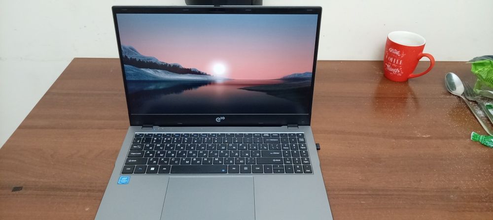 Компьютер Acer E10