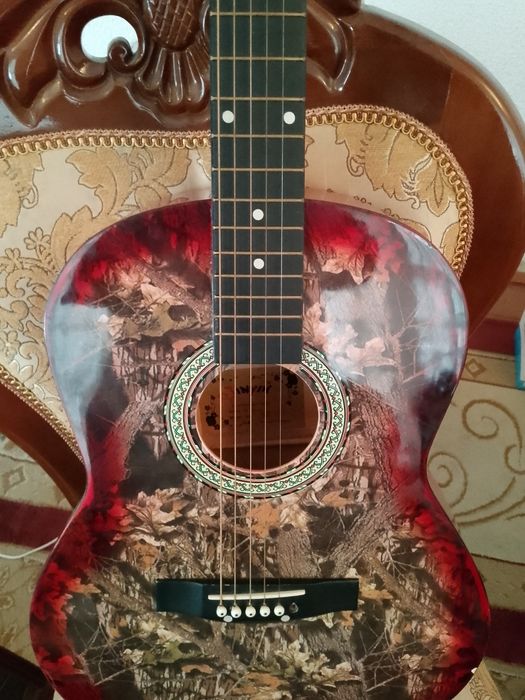 Гитара акустическая