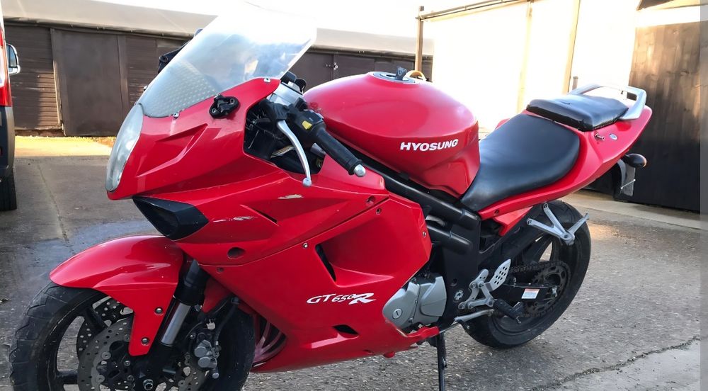Gt 650R.    Hyosung 2006