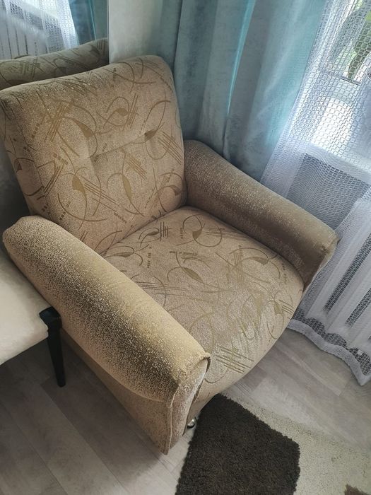 Продам кресло. На колесиках
