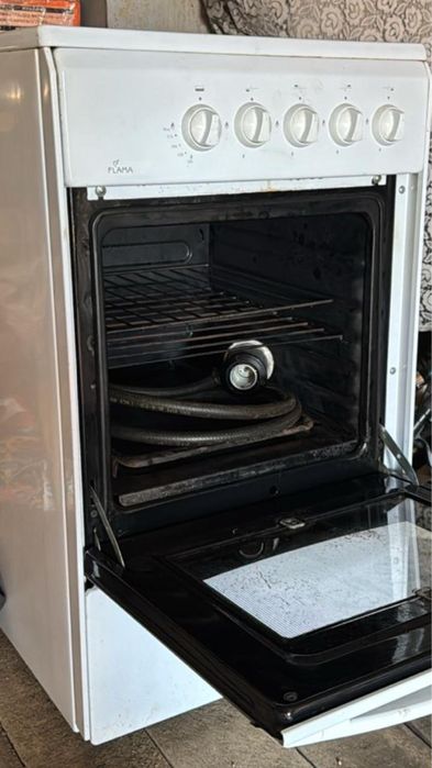 Продам газовую плиту