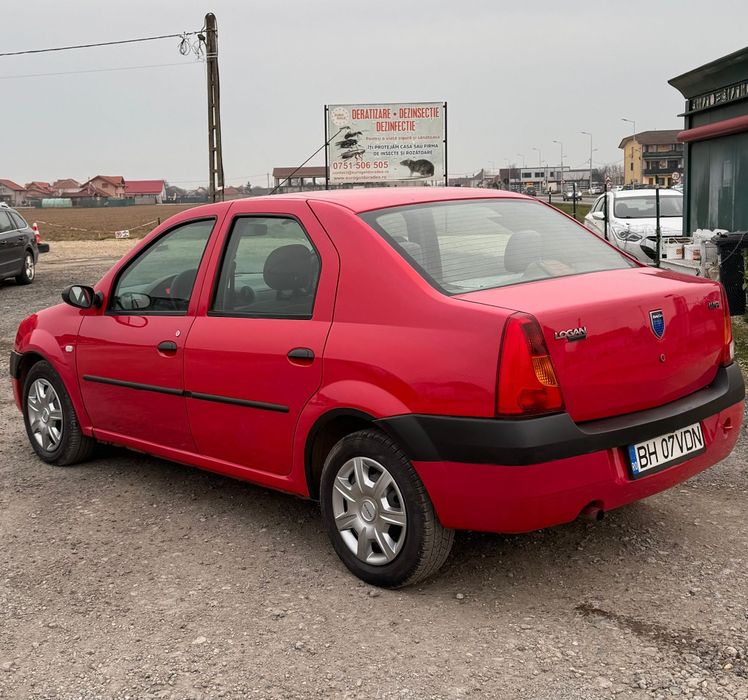 Dacia Logan 2005