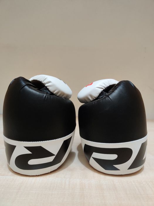 Боксерские перчатки RDX 12 унций