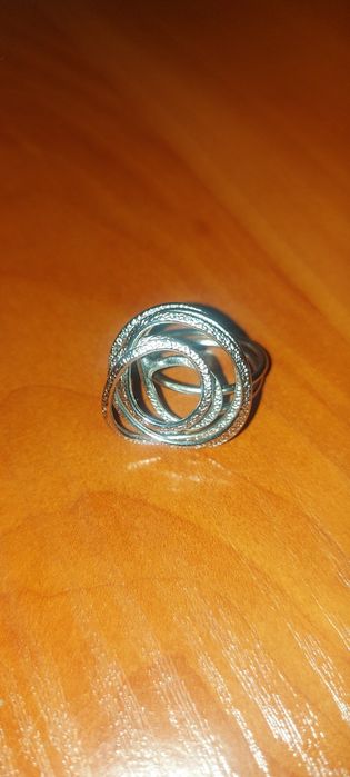 Пръстен елегантен