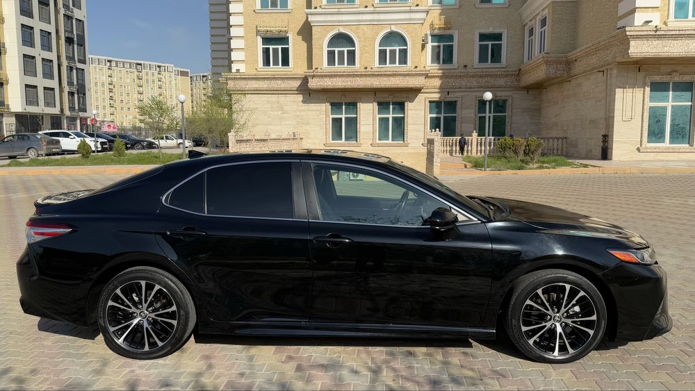 Продам Toyota Camry 70(американец)