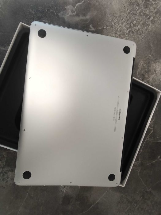 Vand Laptop MacBook Pro Retina 15.4" Mid 2012 la CUTIE