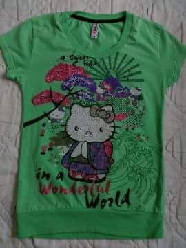 Детски тениски по 3 евро + подарък