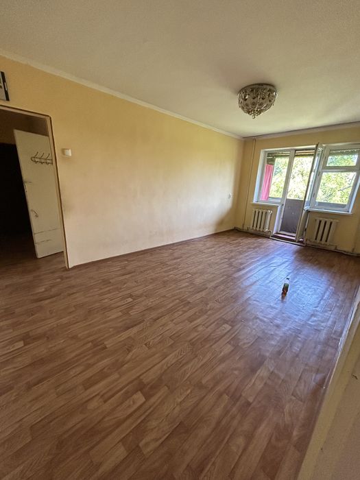 Тез арада 3 бөлмелі пәтер жалға беріледі. Район Колос