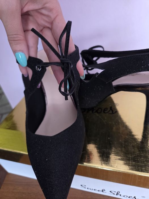 Елегантни обувки guess