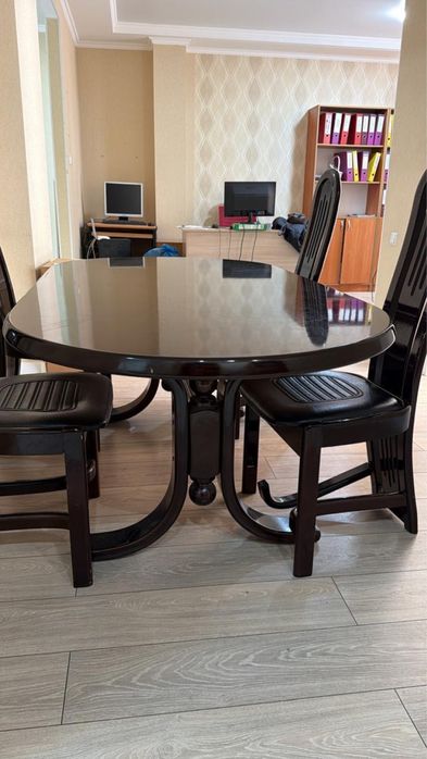 Стол со стульями Италия