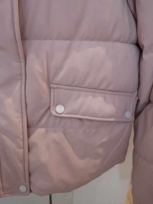Млечнорозово зимно яке Pull&Bear