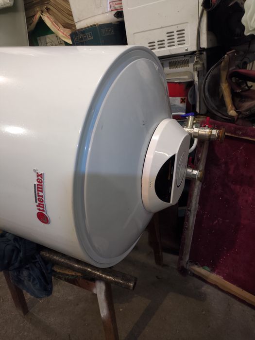 Продам водорагреватель титан 80л thermex.