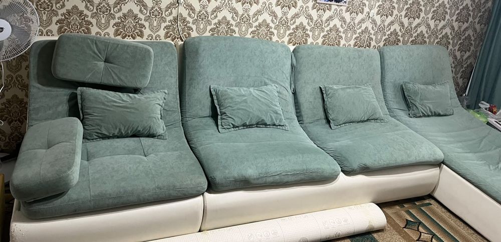 Продам диван в нормальном состоянии
