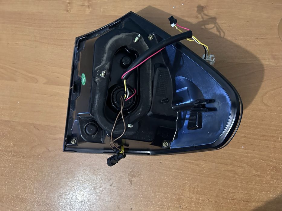 Задние фонари Lexus RX330