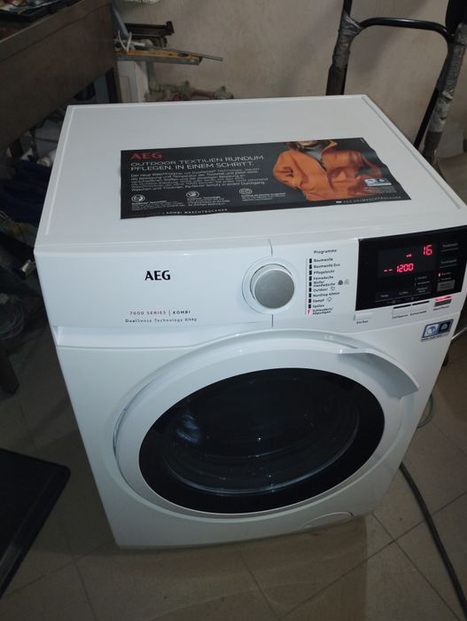 Комбинирана пералня с Сушилня AEG Serie7000