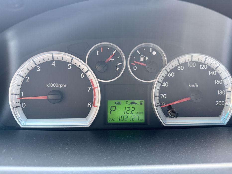 Nexia 3 avtomat sotiladi