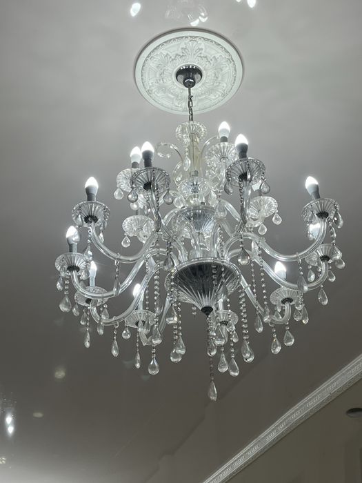 Продам люстры количество 4 шт