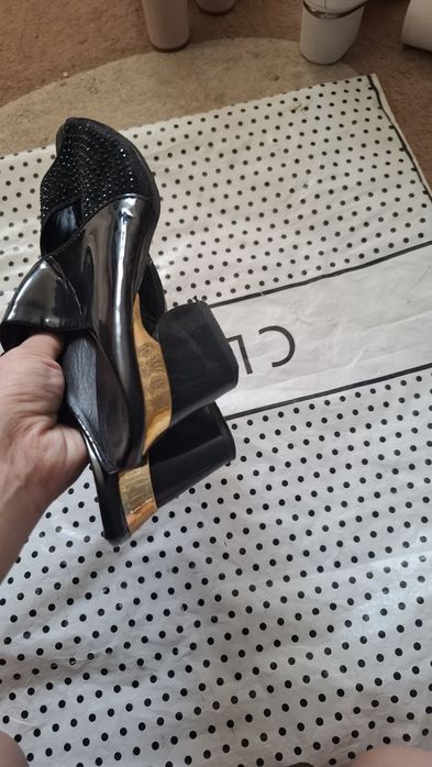 Женская одежда  обувь