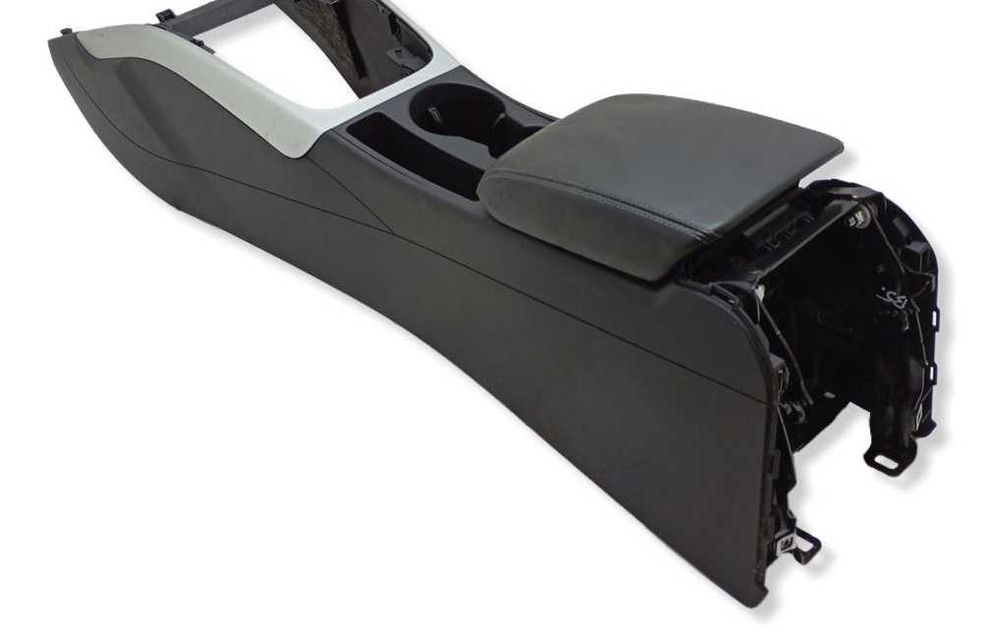 Cal cotiera consola centrala audi a4 B8 model 2010